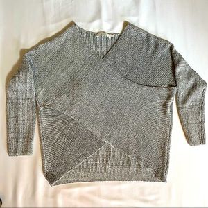 EUC XL criss cross front sweater